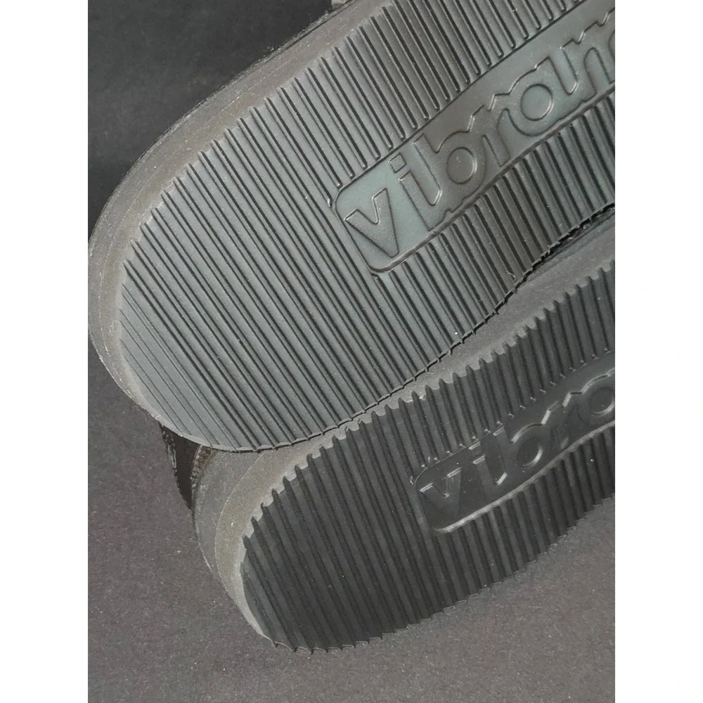 Cabelas Mens Black Leather Vibram Sole Hook and Loop Shoes Size 12‎ EEE